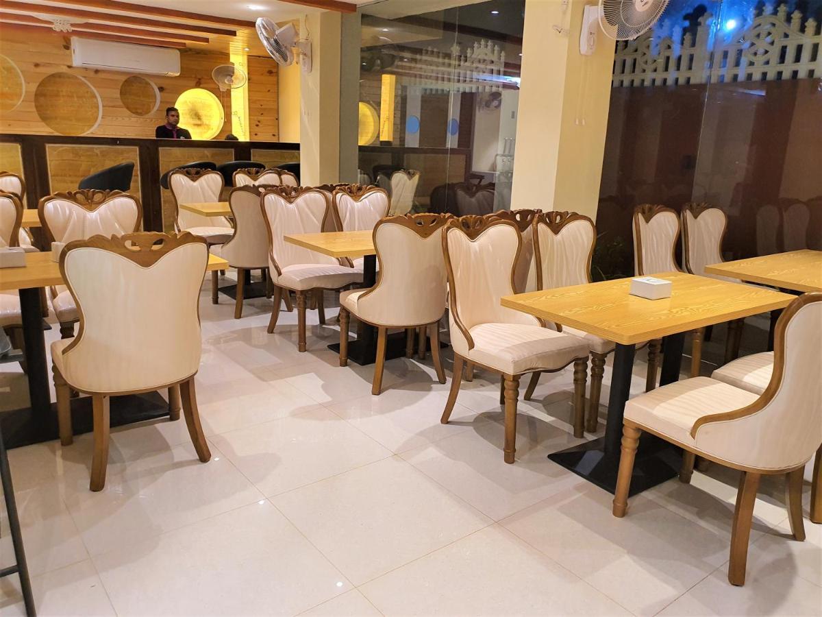 Vits Shanti Solitaire, Arpora Luaran gambar