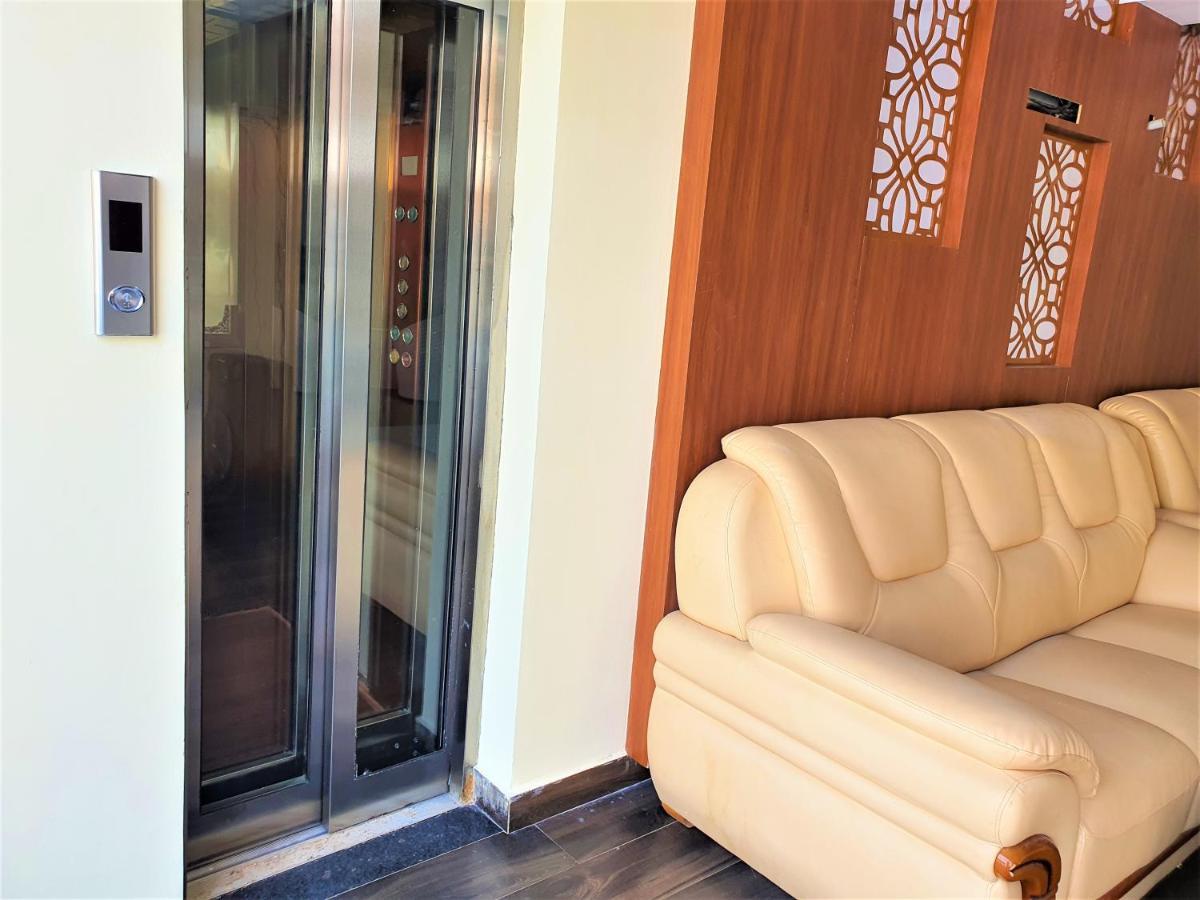 Vits Shanti Solitaire, Arpora Luaran gambar