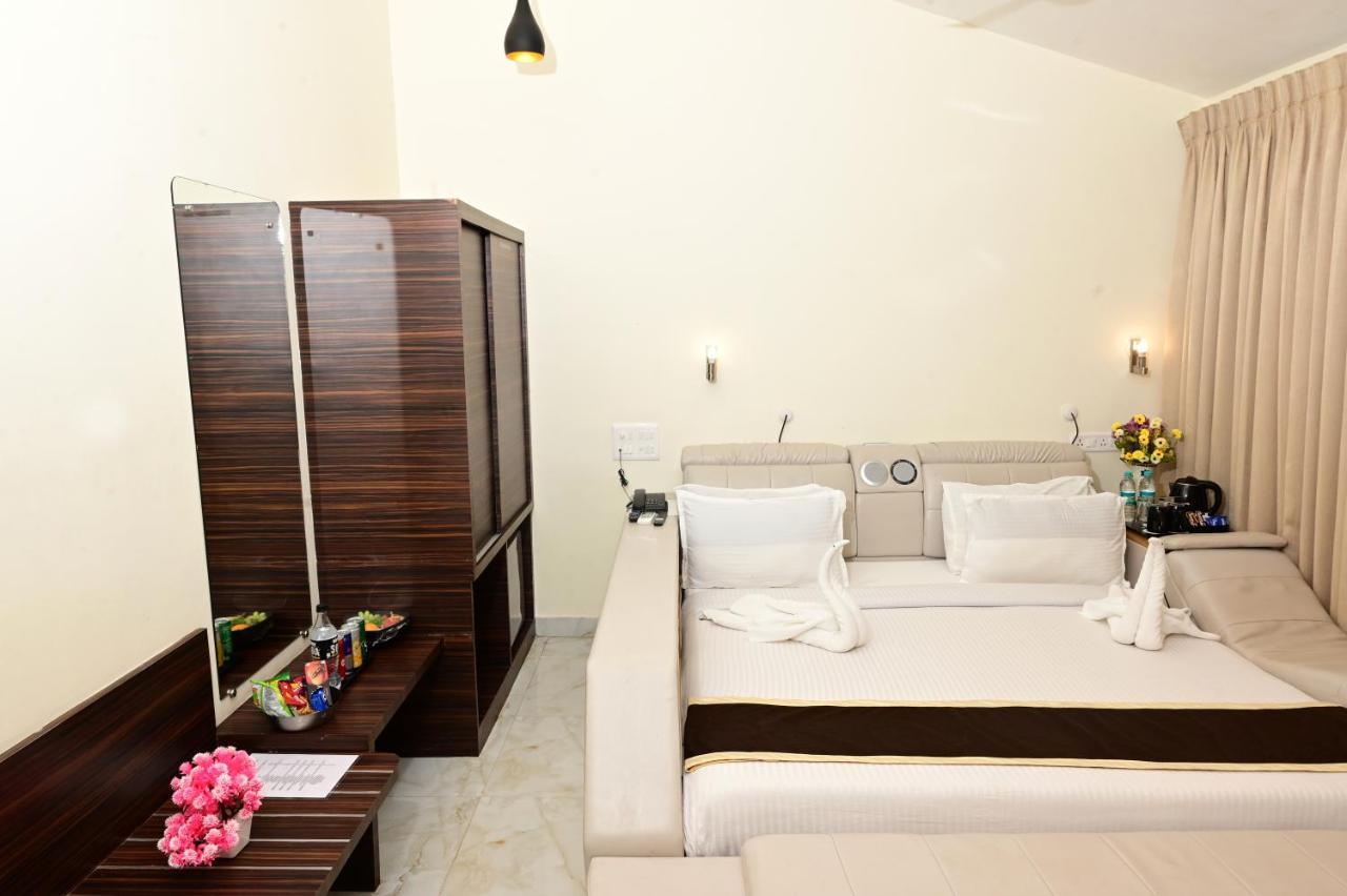 Vits Shanti Solitaire, Arpora Luaran gambar
